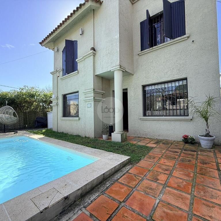 Venta Casa de 3 dormitorios con piscina climatizada en Parq