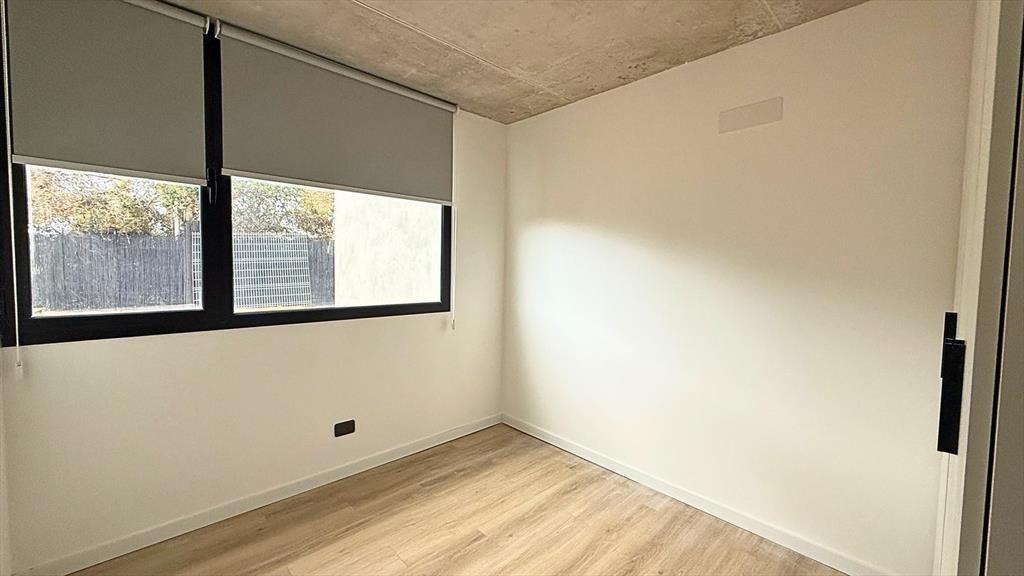 Venta apartamento a estrenar, 2 dormitorios con jardín priv