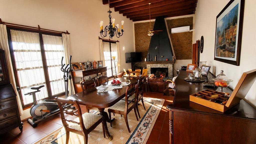 Casa 7 ambientes en venta en Carmelo Única