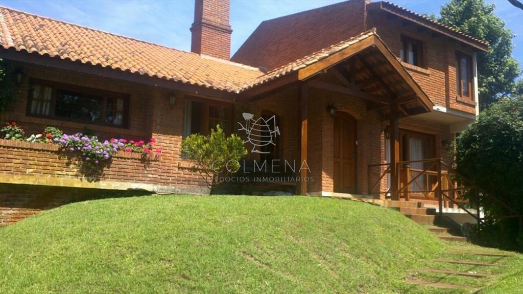 LINDA CASA EN ZONA DE RINCONADA DE PUNTA BALLENA