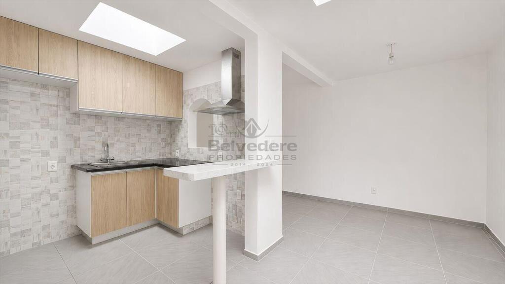 Apartamento reciclado dos dormitorios Cerro Ref. 203