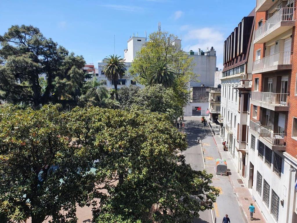 PLAZA ZABALA PISO 4