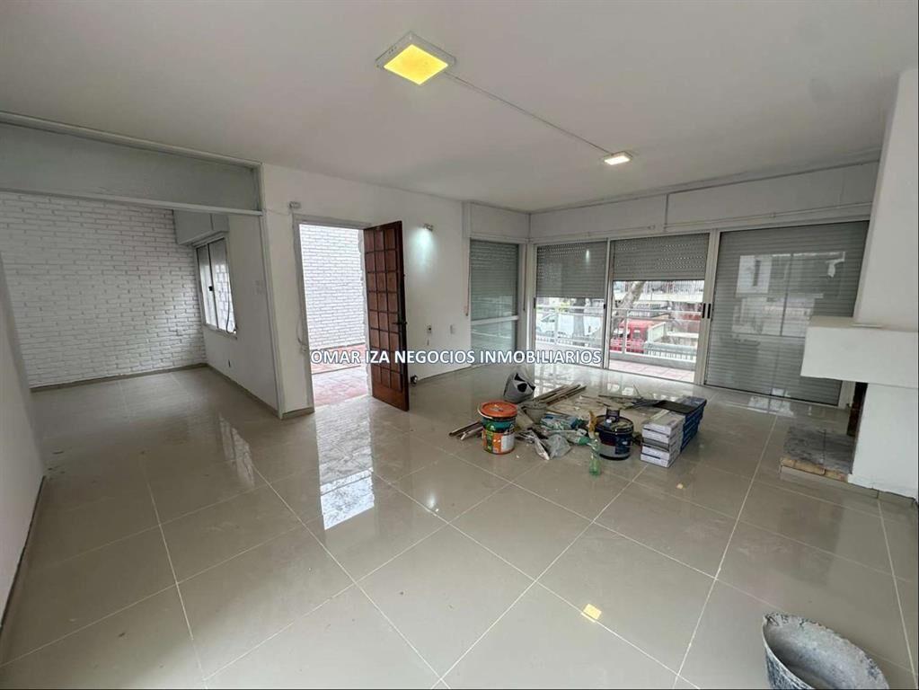 ALQUILER CASA PROX MONTEVIDEO SHOPPING, IDEAL EMPRESA, 2 DO