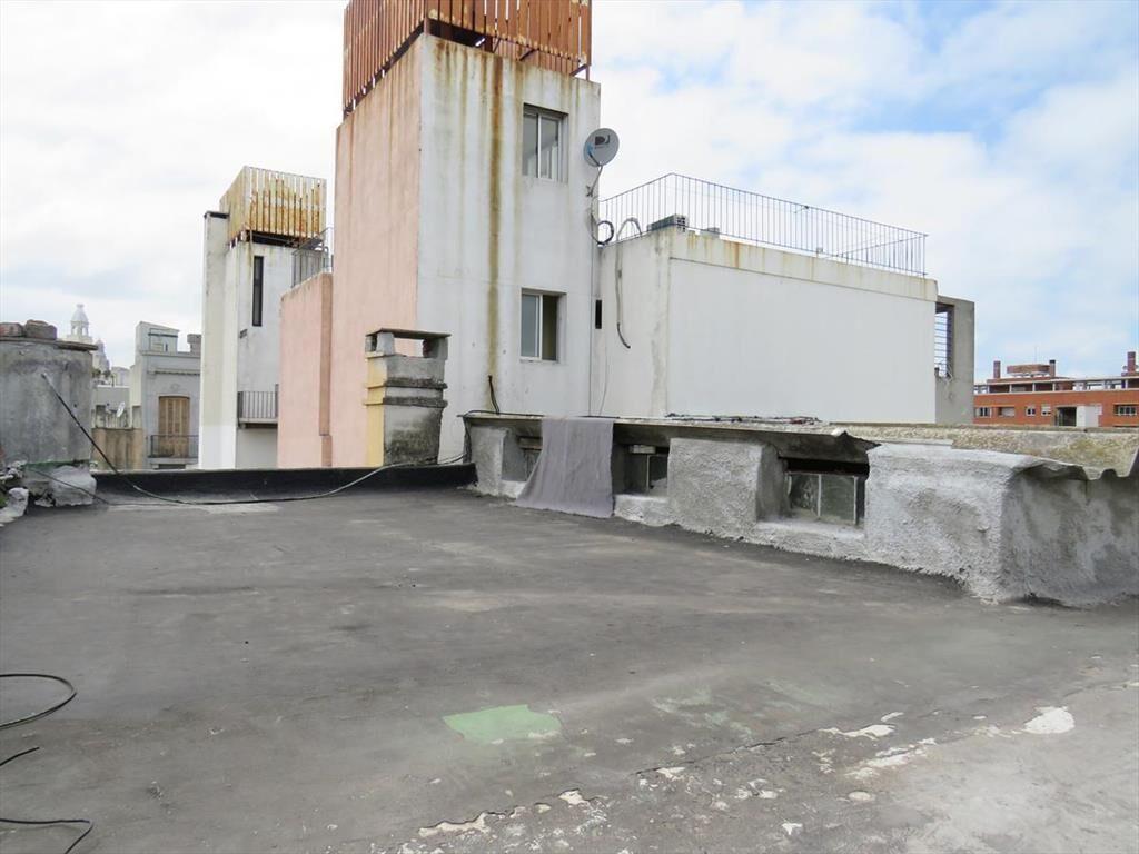 Venta Casa-Pensión 19 dormitorios. Ciudad Vieja. Oportunida