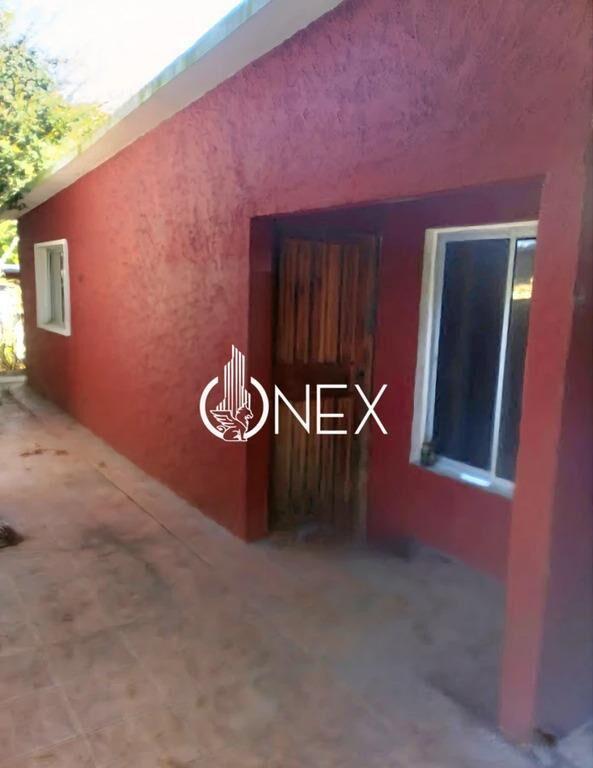 Venta de 3 Casas, más Monoambiente y Local Comercial en Ne