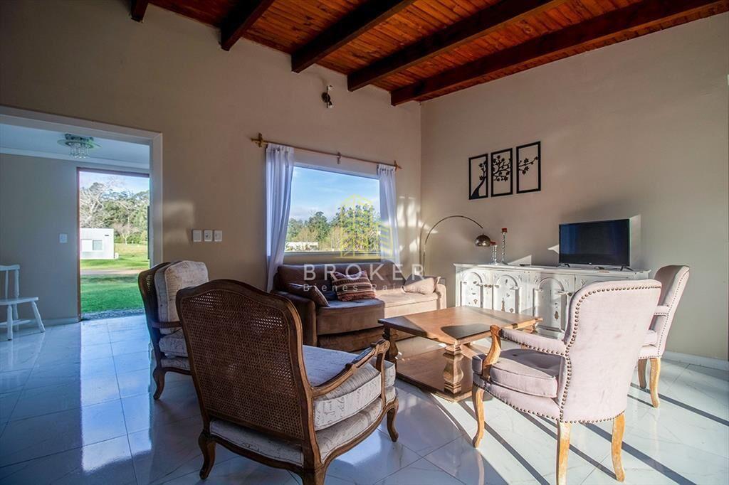 Oportunidad en venta de casa en barrio privado, 3