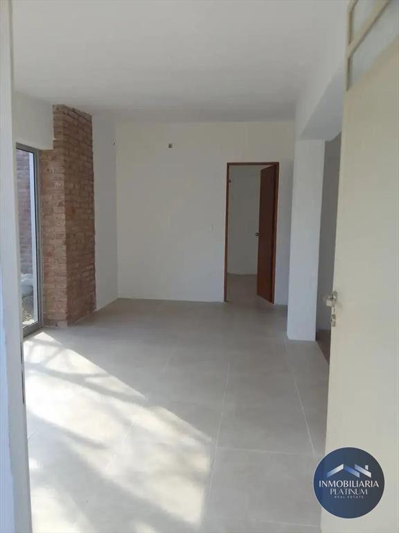 Casa en alquiler c/ cochera en Solymar
