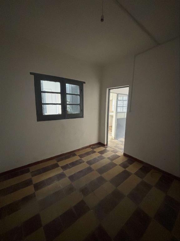 Alquiler apartamento de tres dormitorios en Colón.