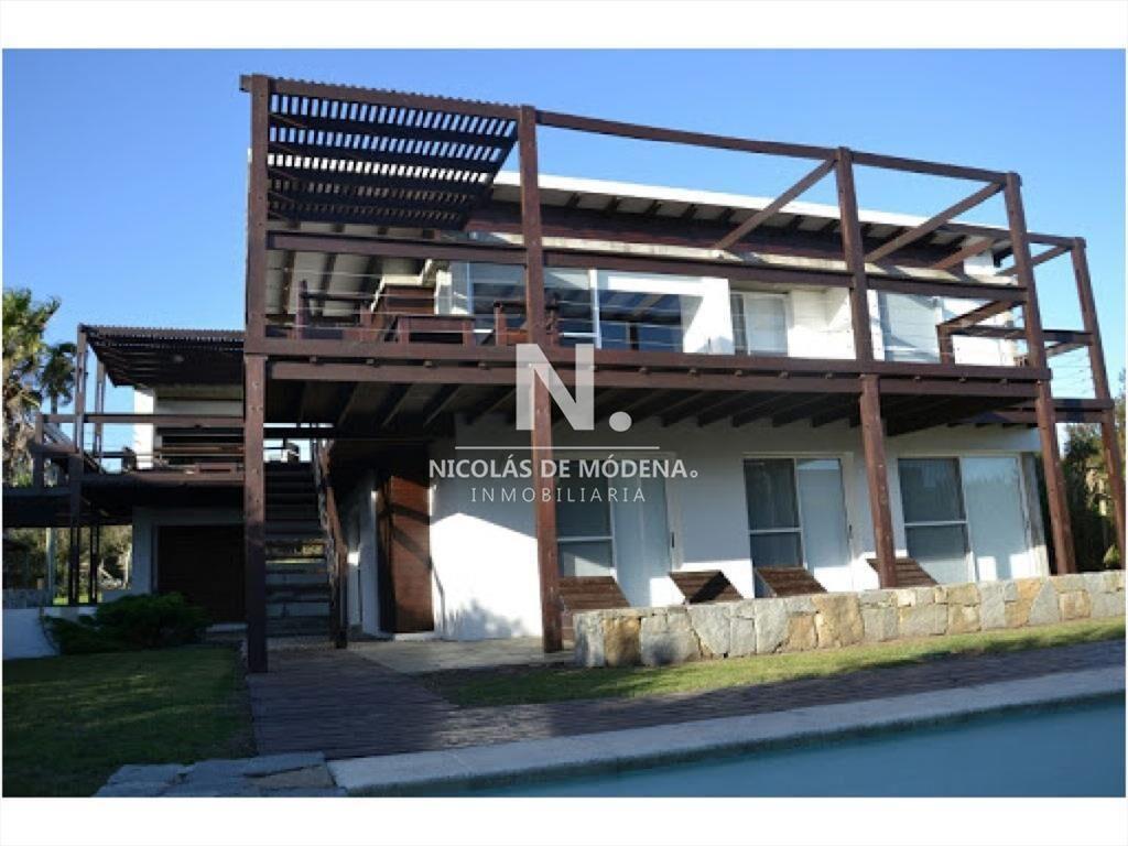 Impecable casa de 6 dormitorios en venta y alquiler en el C