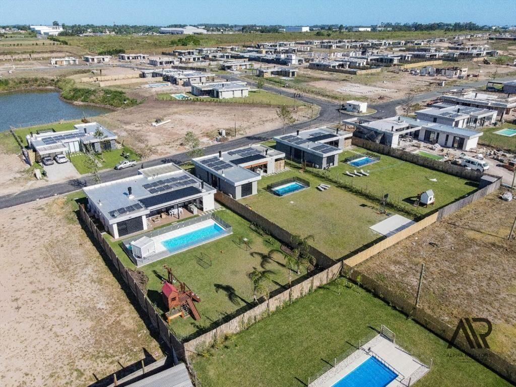 Venta terreno Barrio Privado La Juana