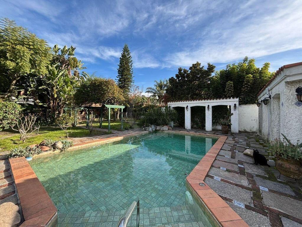 CASATROJA VENTA INCREIBLE CASA EN EL PRADO
