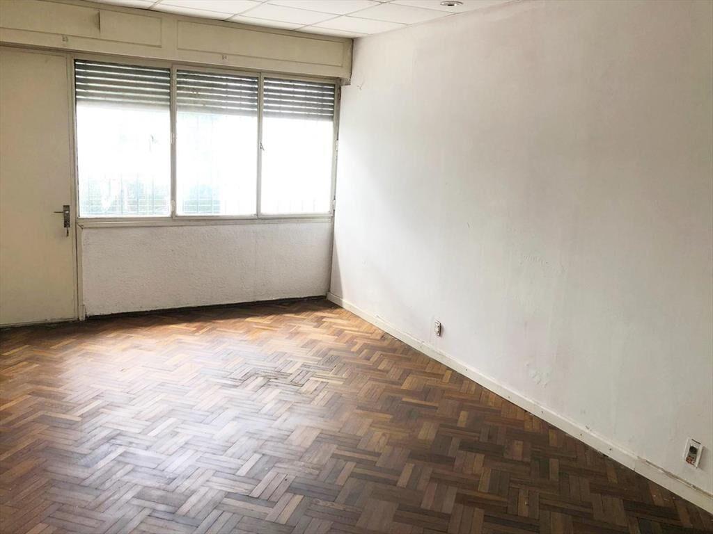Amplio local comercial y vivienda sobre Avenida Millán - Sa