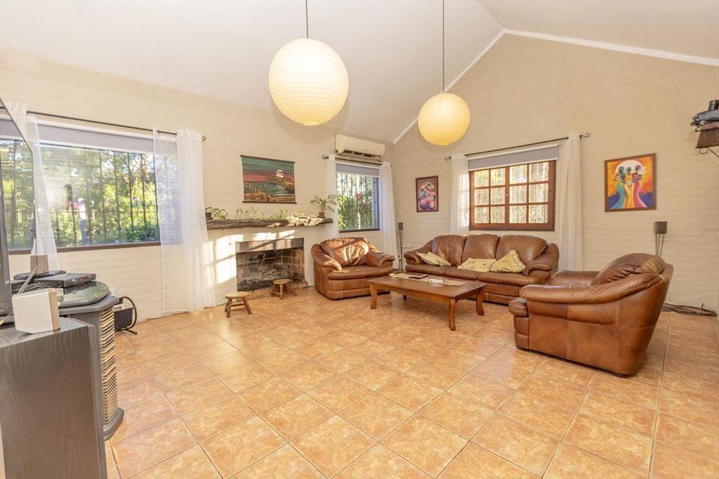 Casa en El Pinar con piscina y apto independiente