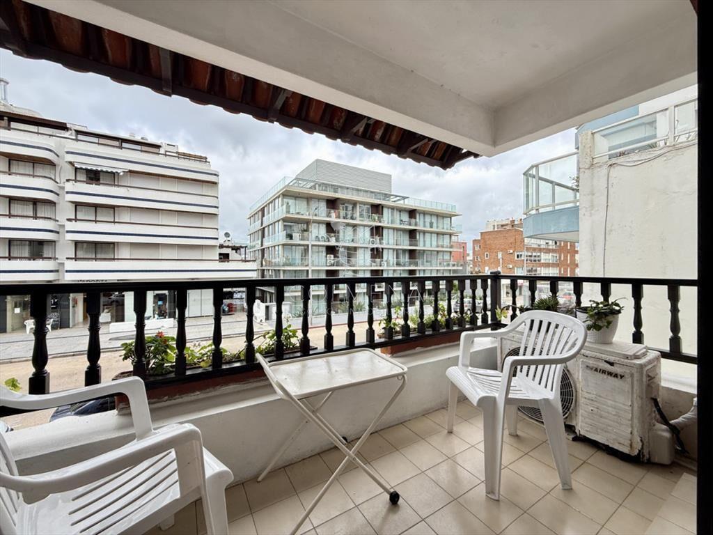 Apartamento en venta en Centro Lafayette sobre la