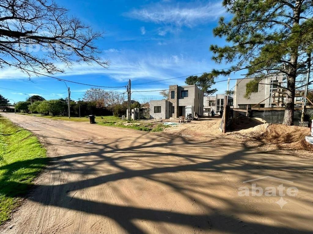 Venta casa de 3 dormitorios a estrenar próximo a Av. de los