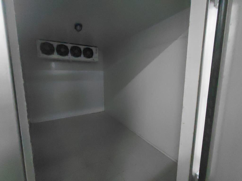 Venta Local Deposito en Brazo Oriental Ingreso Camiones Cám