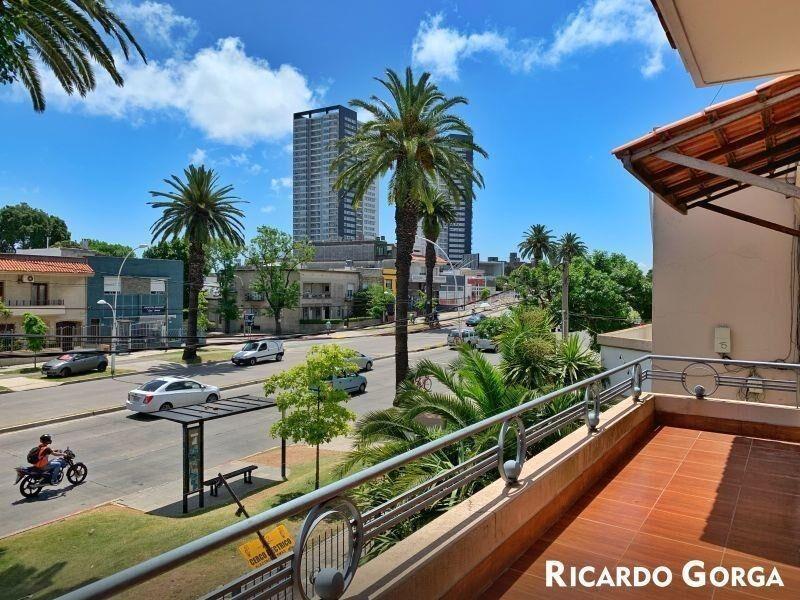 Venta CON RENTA Casa Jacinto Vera Nuevocentro 6 Dormitor...