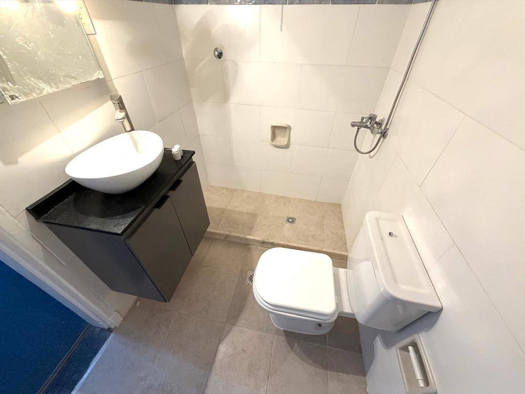 Alquiler de Casa en Mateo Vidal con 1 dormitorio y garaje e