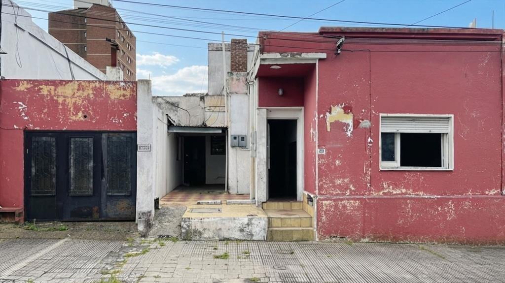 2 Casas en Venta en Pueblo Nuevo - Gran Potencial